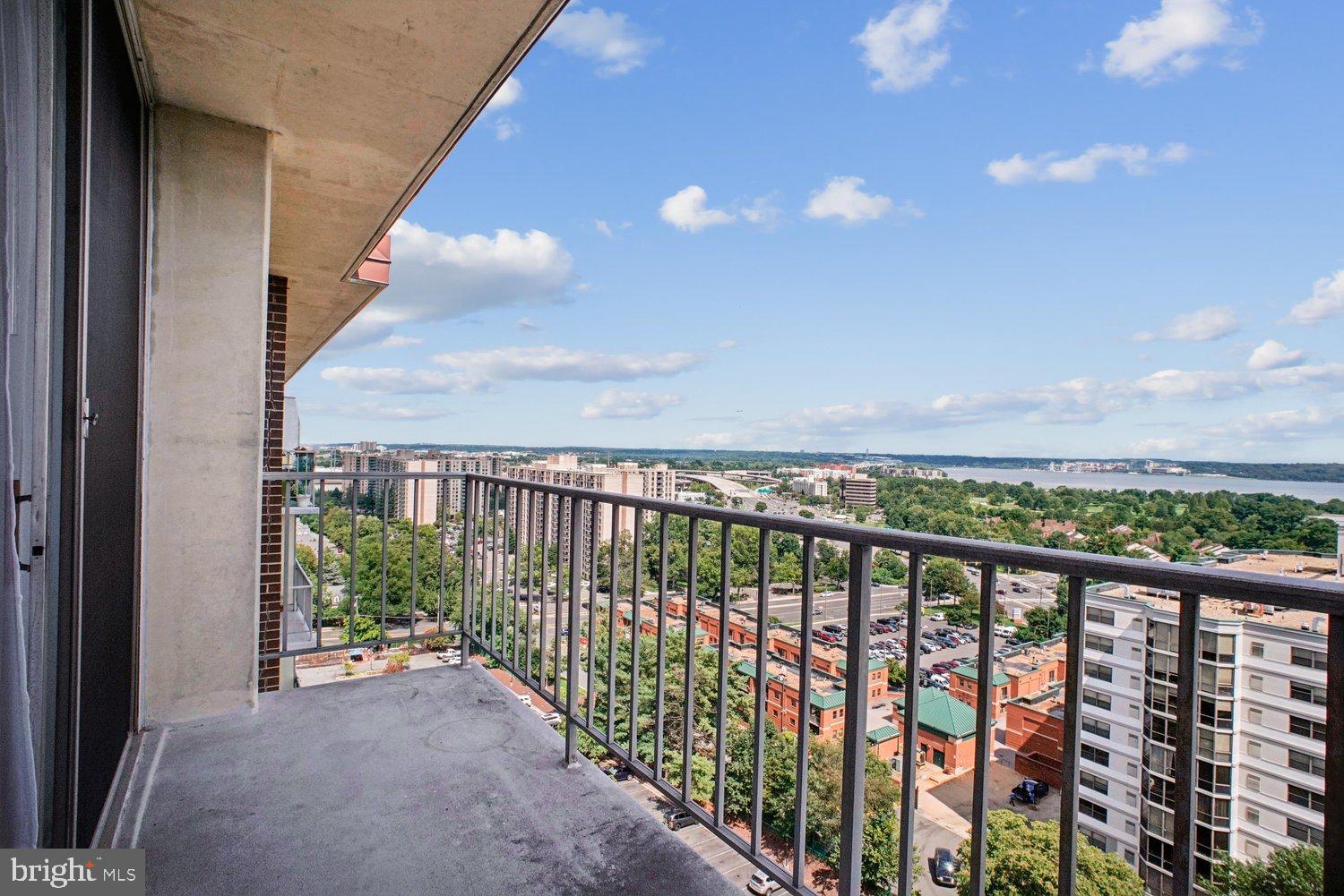 2059 HUNTINGTON AVENUE 1607