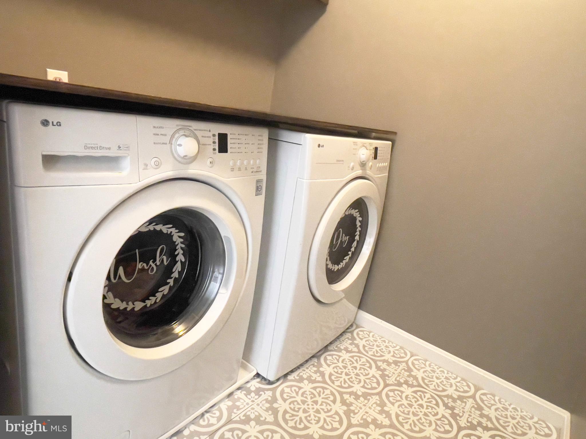 BERRY HILL MANOR - Residential