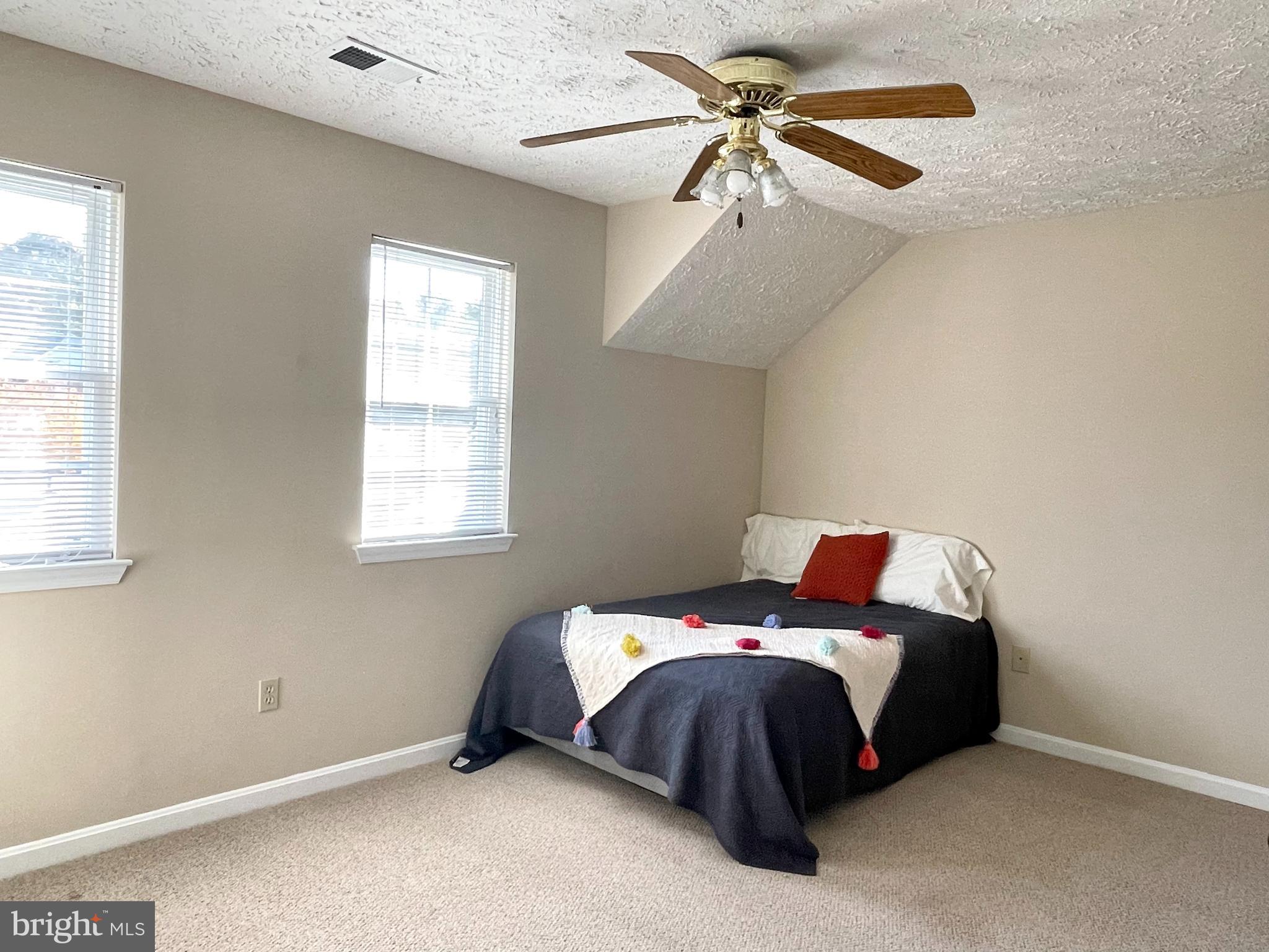 BERRY HILL MANOR - Residential