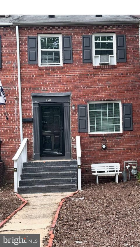 Photo of 727 S Fayette Street, ALEXANDRIA, VA 22314 (MLS # VAAX2063496)