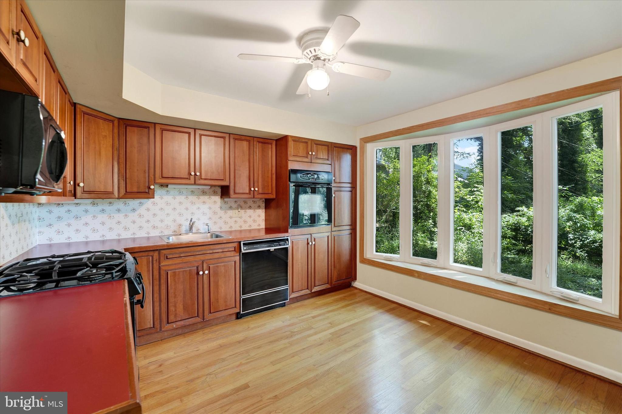 178 HONEYWELL DRIVE