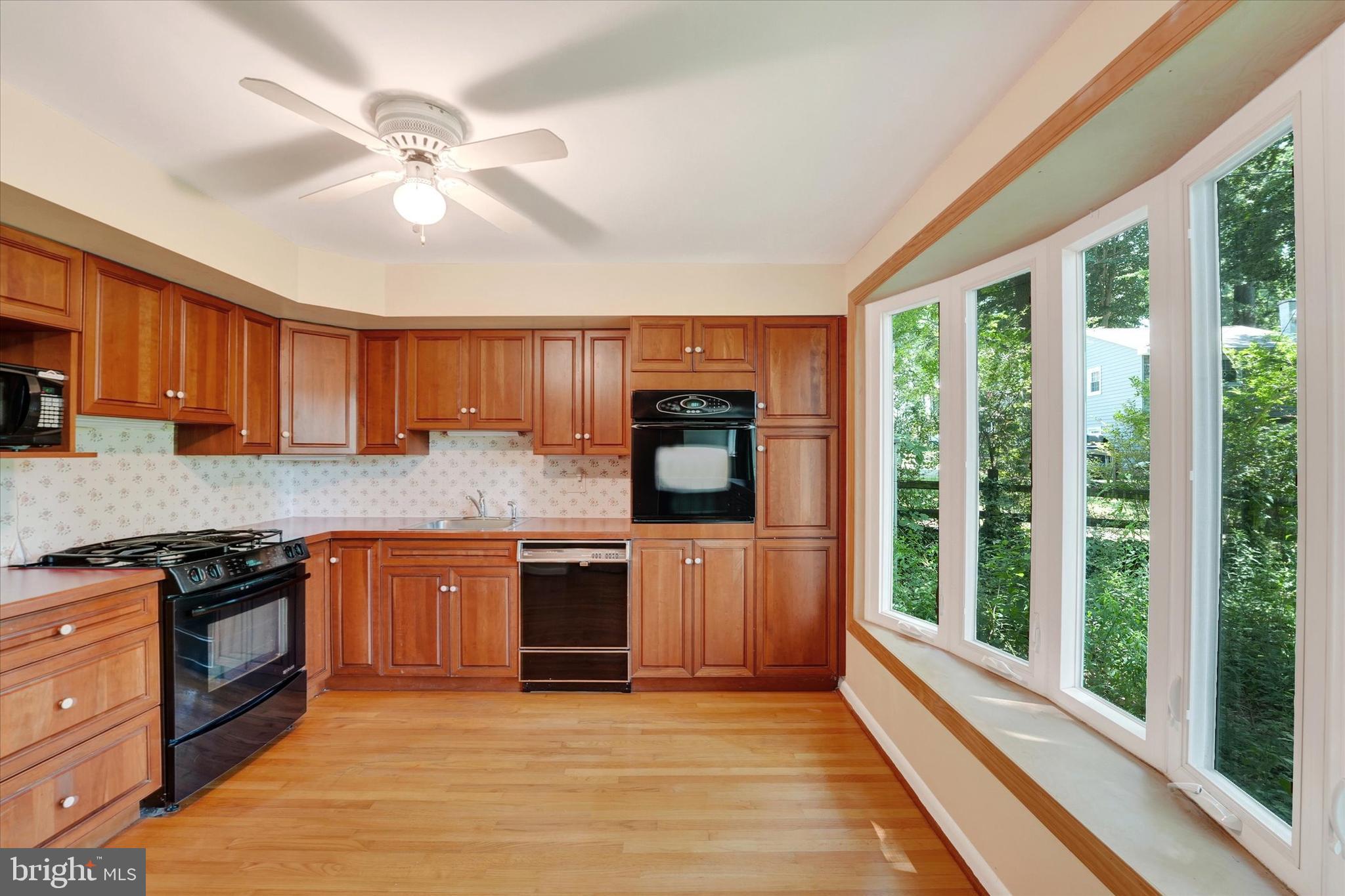 178 HONEYWELL DRIVE