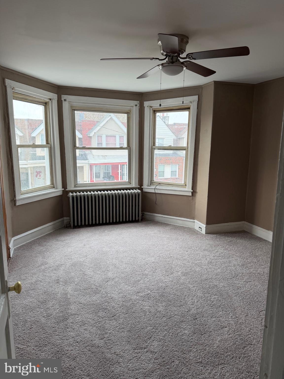 ELMWOOD PARK - Residential