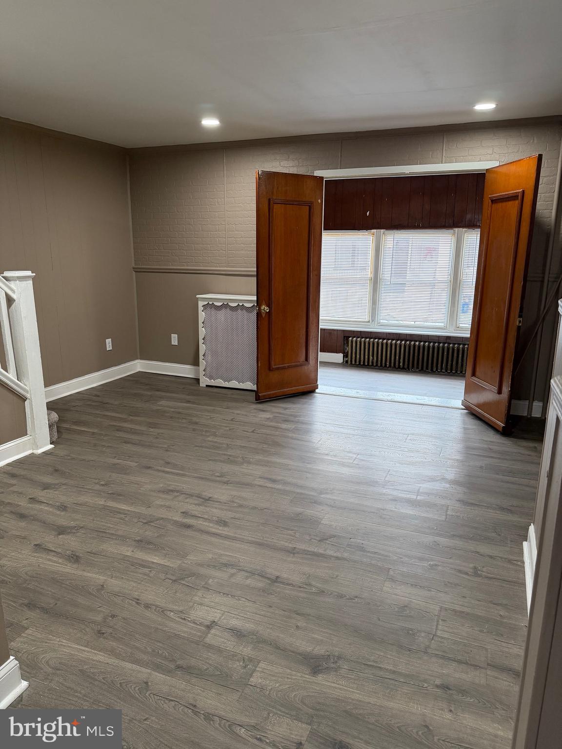 2519 S HOBSON STREET