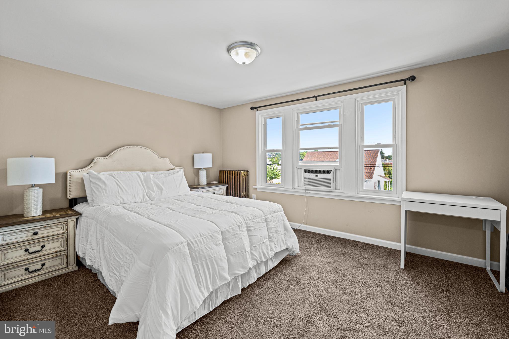 HAGERSTOWN - Residential