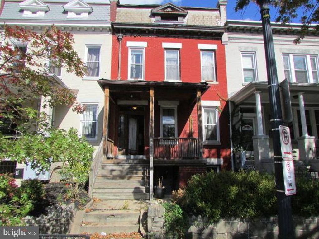 Photo of 131 Florida Avenue NW, WASHINGTON, DC 20001 (MLS # DCDC2228878)