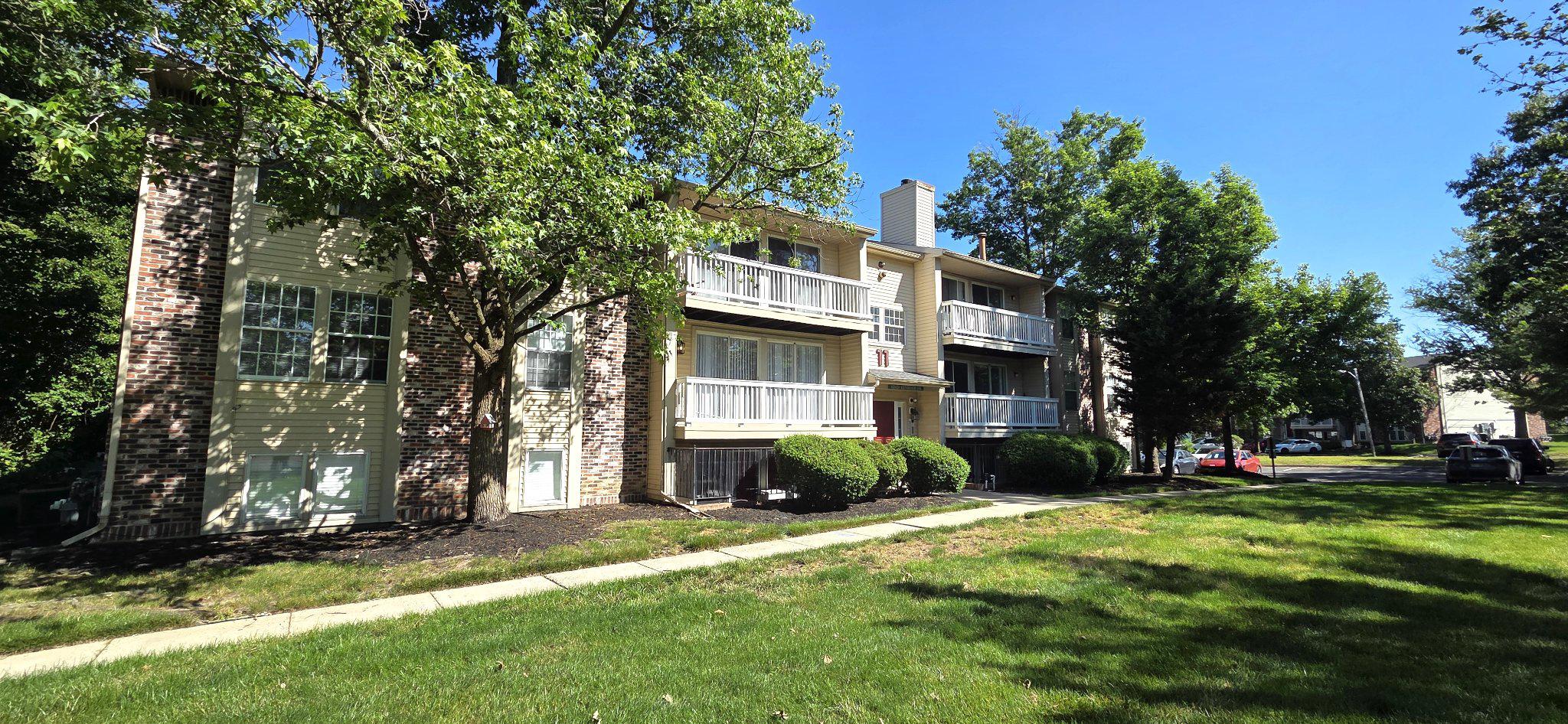 121 KENWOOD DRIVE