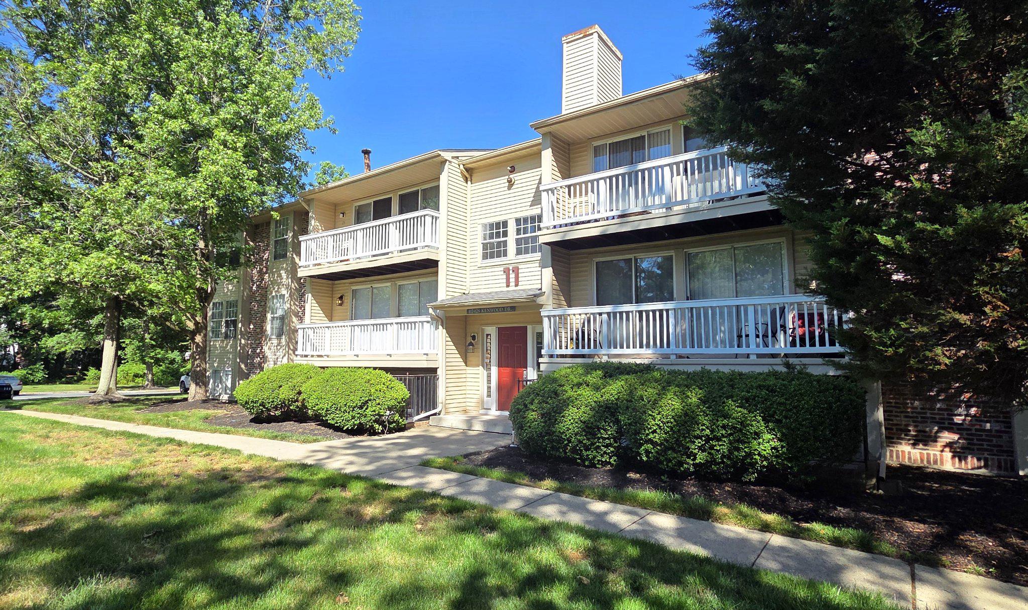 121 KENWOOD DRIVE