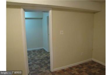 COURTS OF CHANDON - Residential Lease