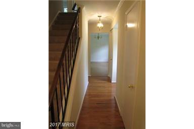 COURTS OF CHANDON - Residential Lease