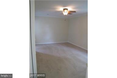 COURTS OF CHANDON - Residential Lease