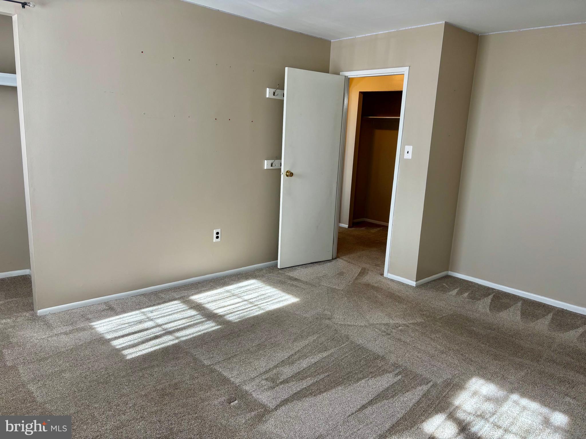 WHITPAIN HILLS - Residential