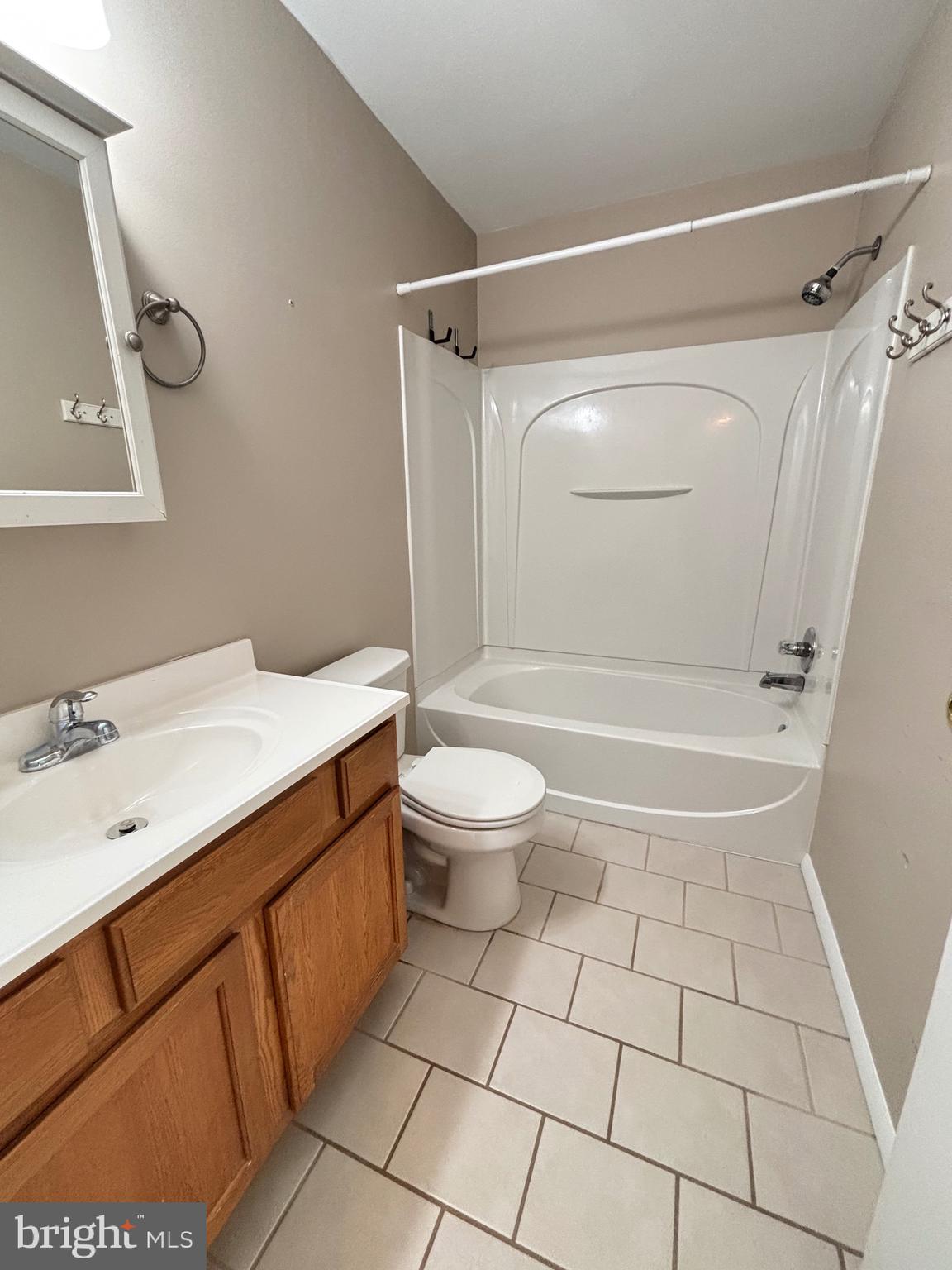 WHITPAIN HILLS - Residential