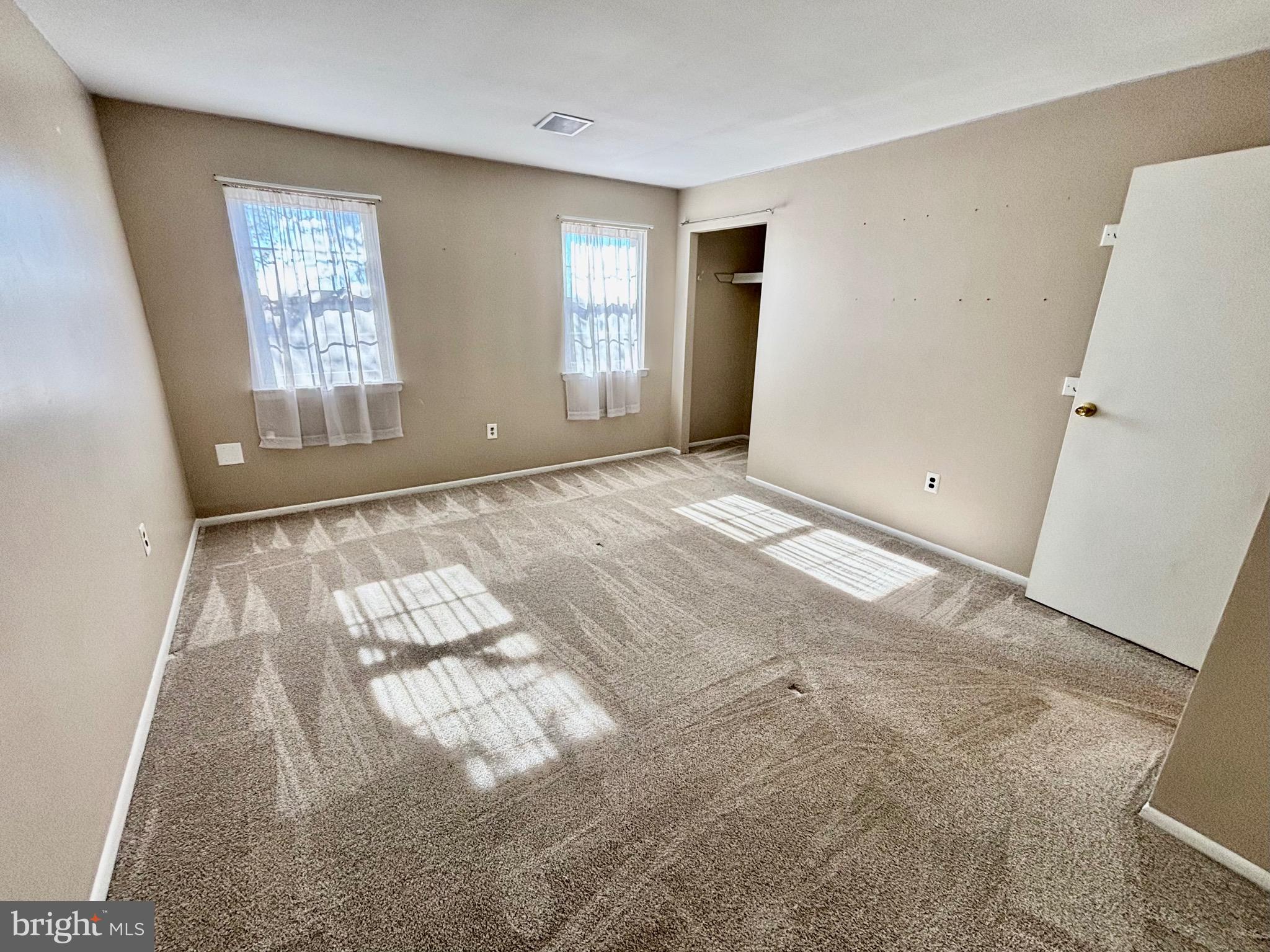 WHITPAIN HILLS - Residential