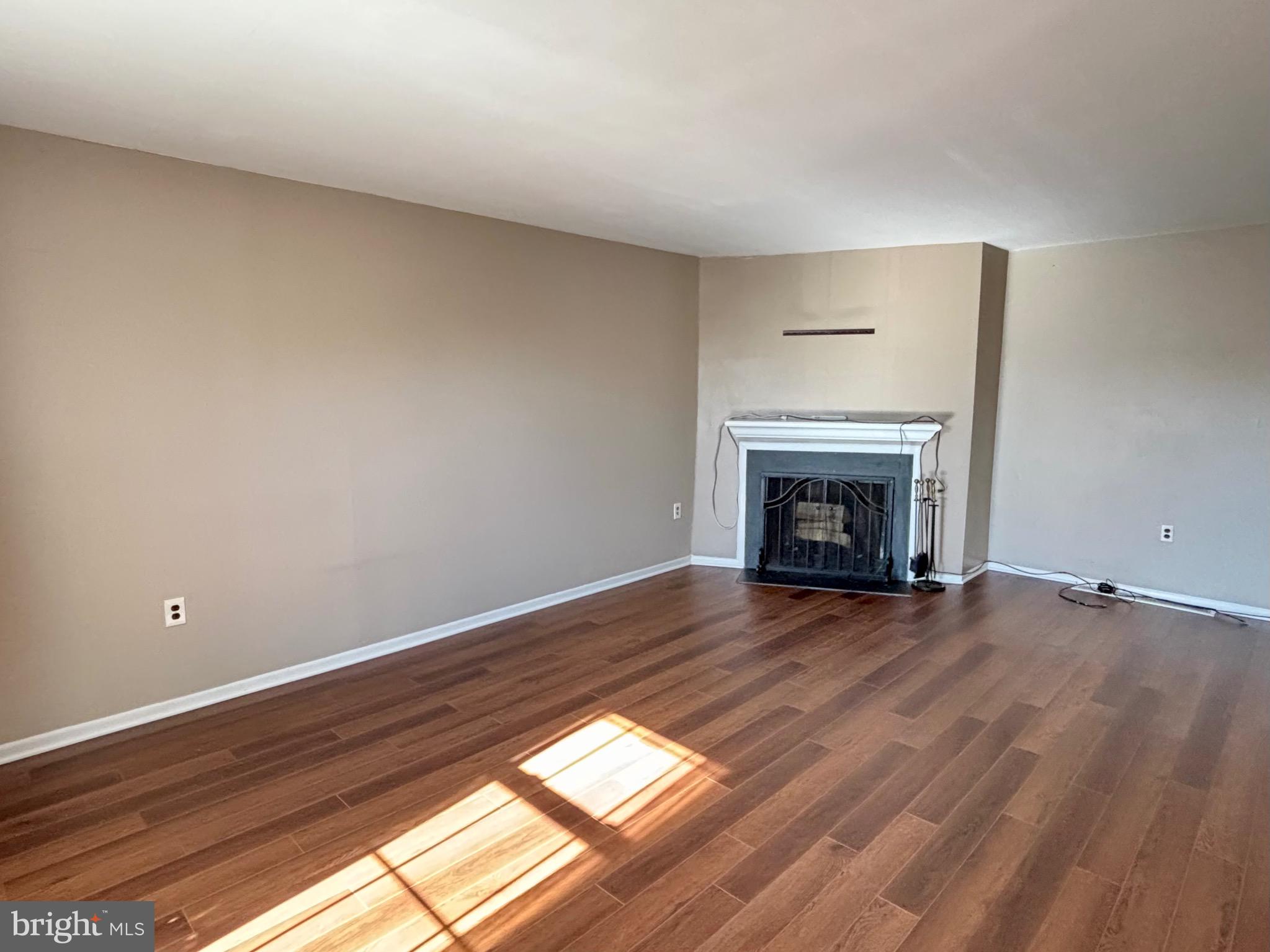 WHITPAIN HILLS - Residential