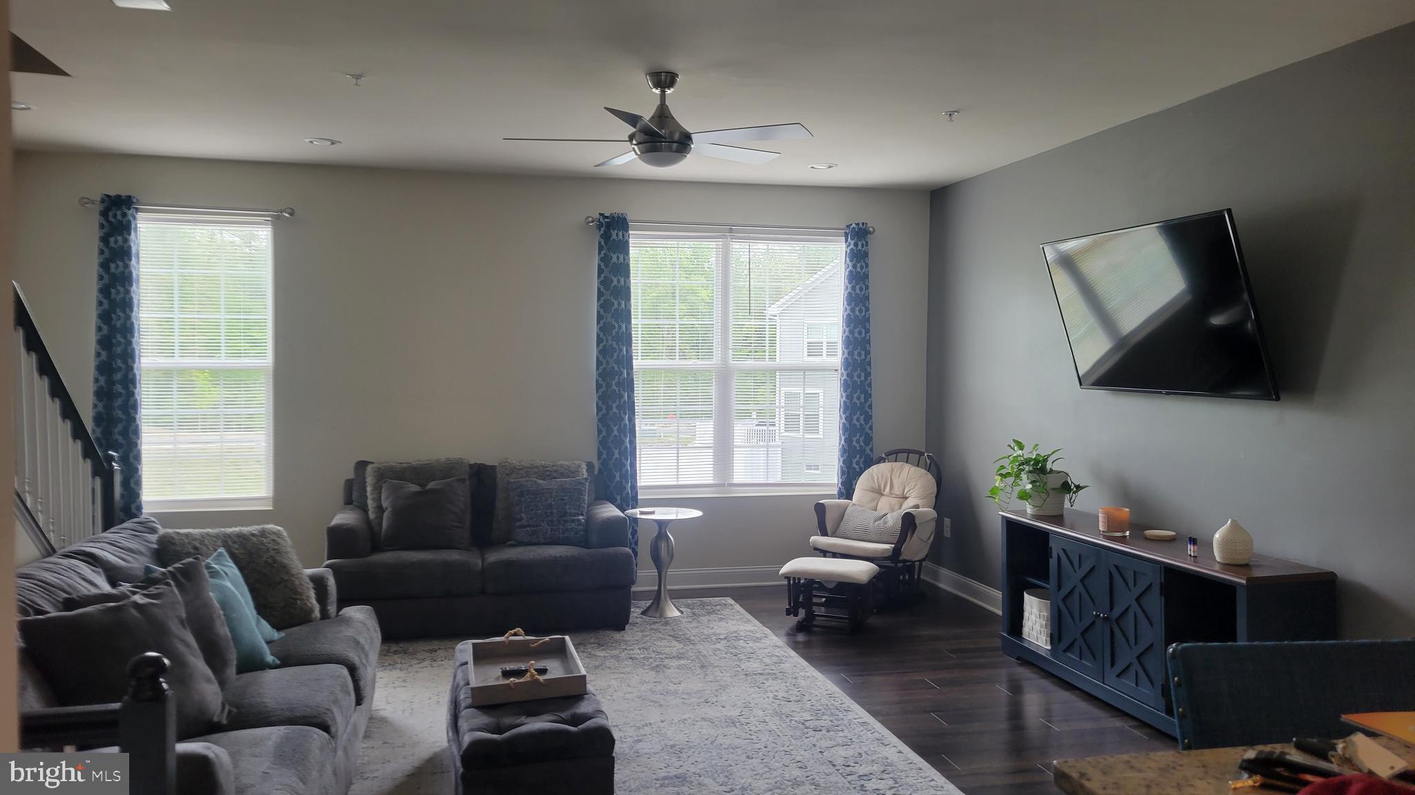 ST CHARLES TOWNS - Residential