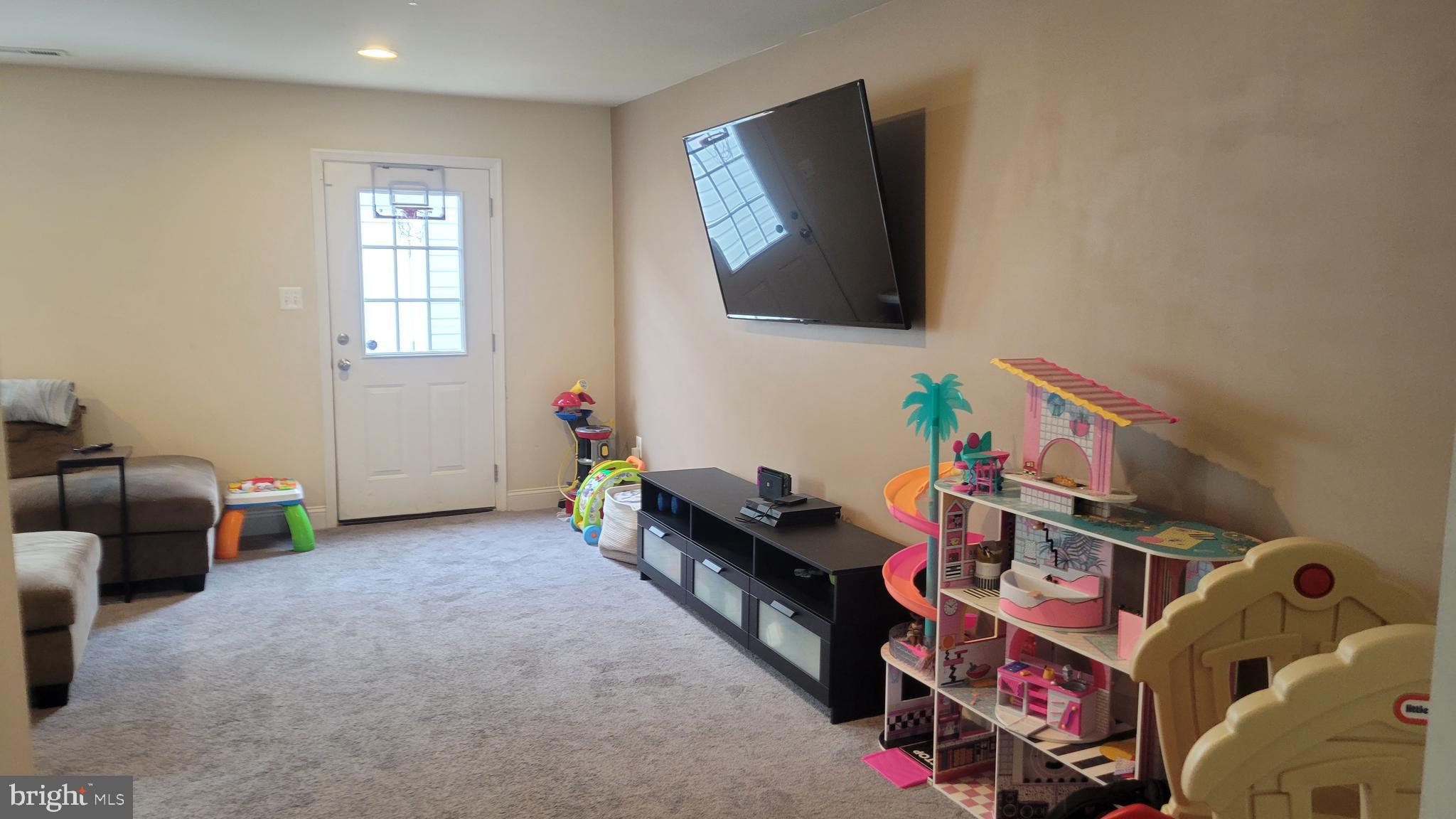 ST CHARLES TOWNS - Residential