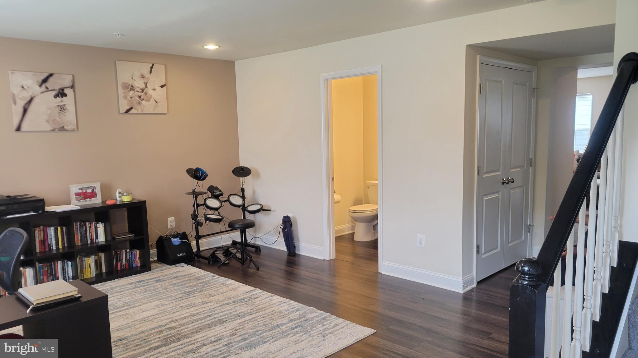 ST CHARLES TOWNS - Residential