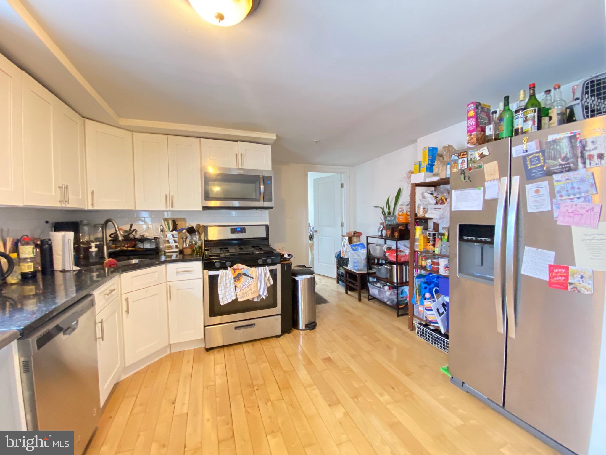 EAST FALLS - Residential Lease