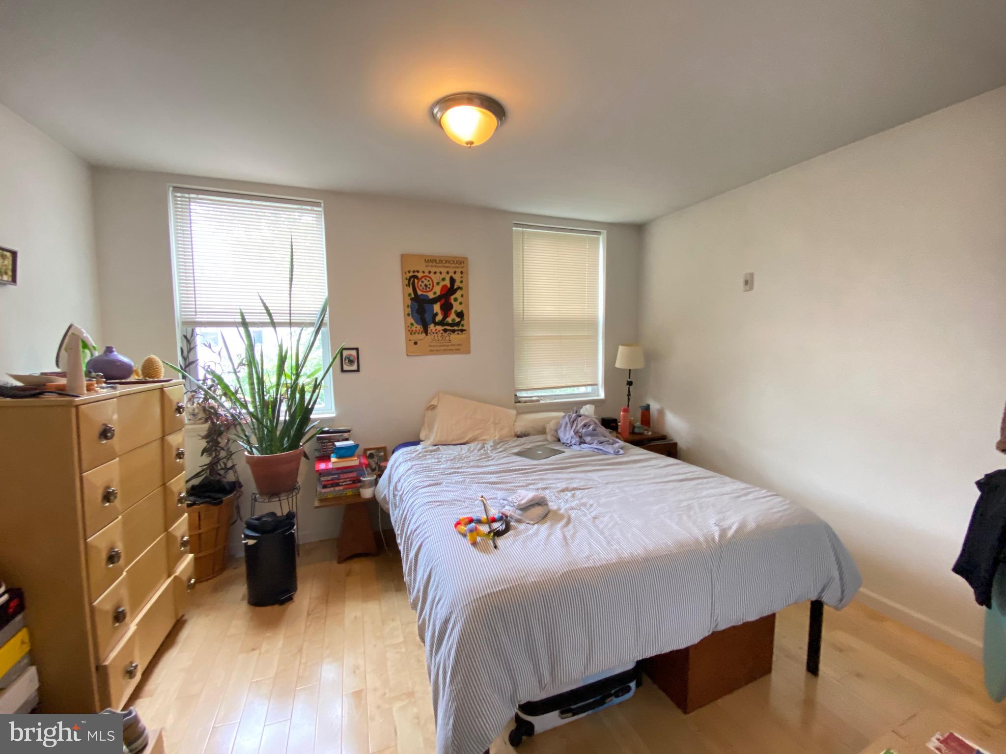 EAST FALLS - Residential Lease