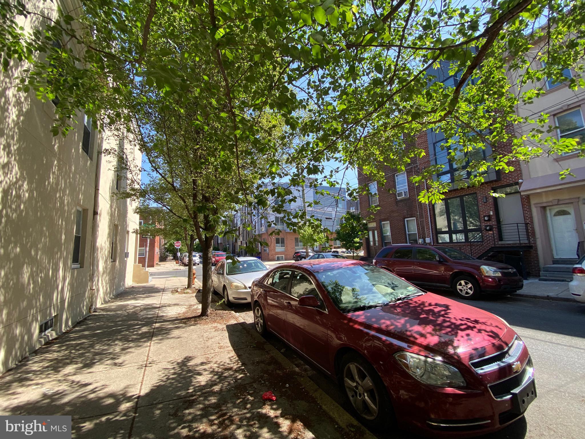 EAST FALLS - Residential Lease