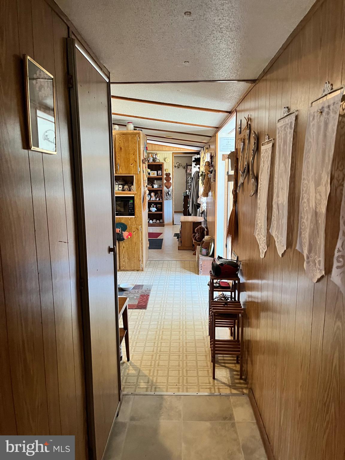 MIDDLE MOUNTAIN - Residential