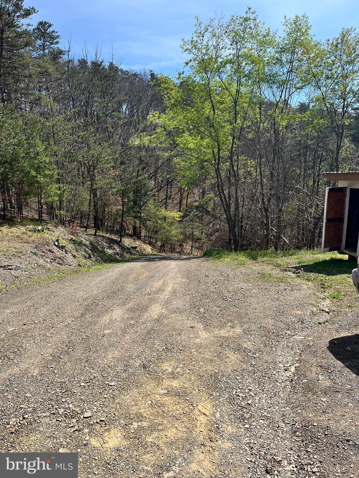 MIDDLE MOUNTAIN - Residential