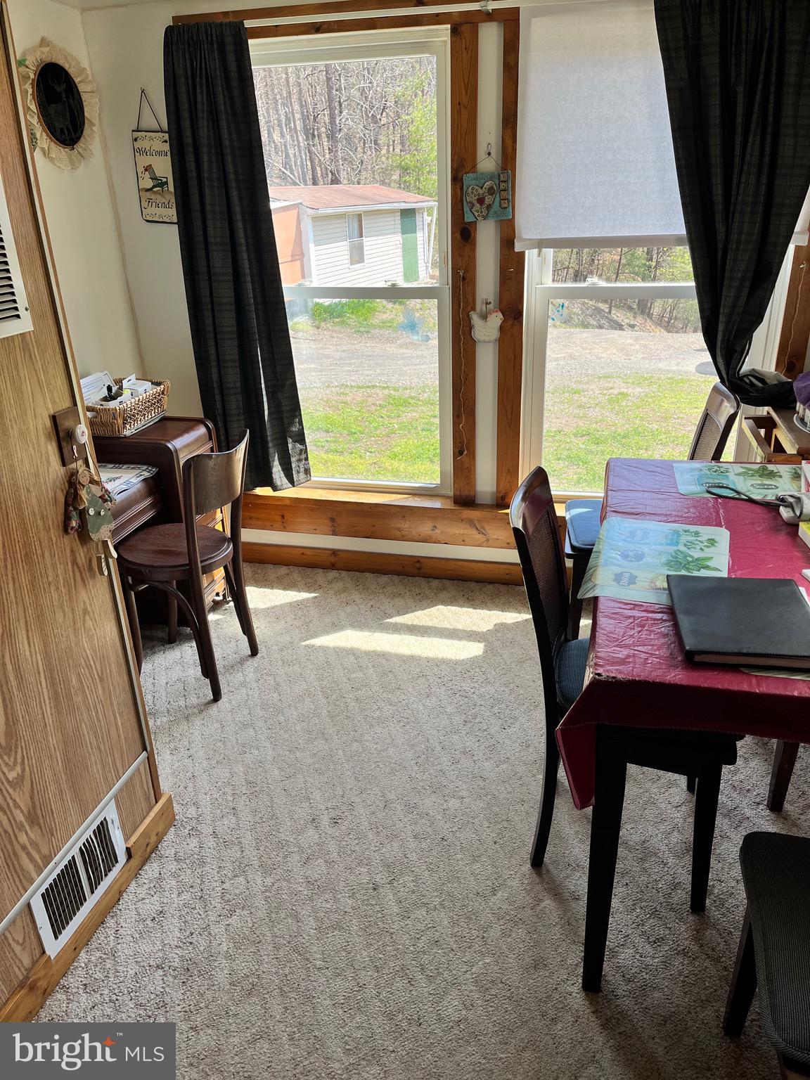 MIDDLE MOUNTAIN - Residential