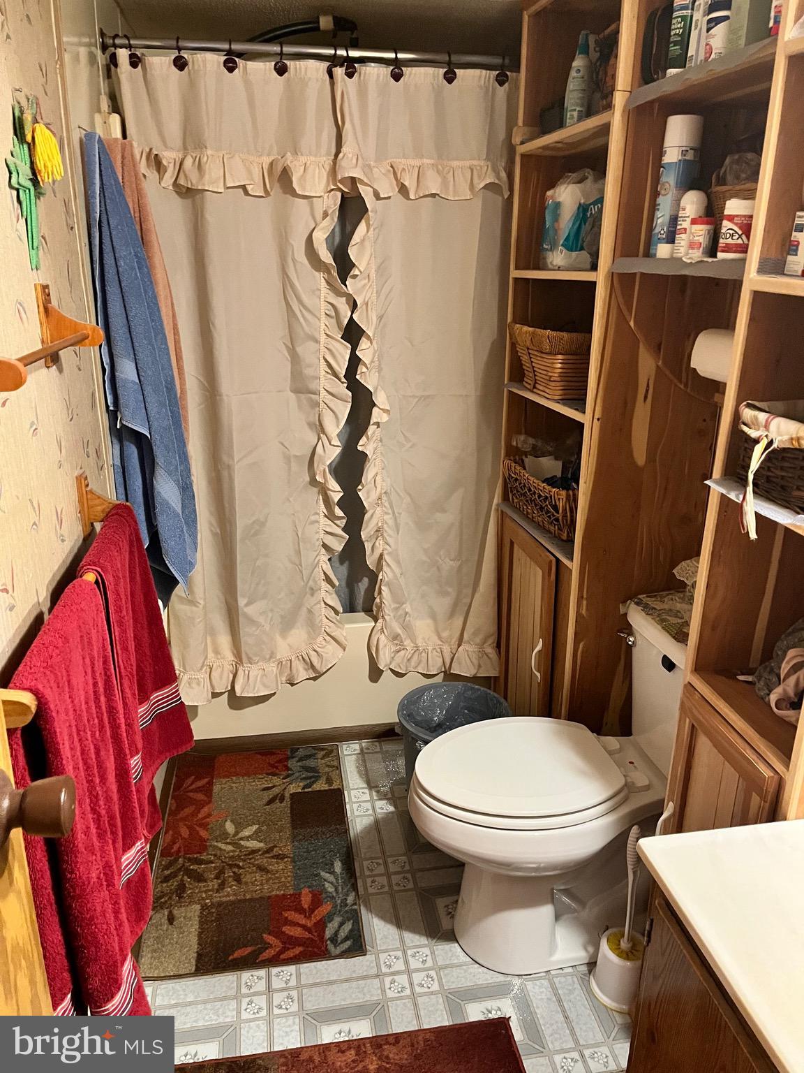 MIDDLE MOUNTAIN - Residential