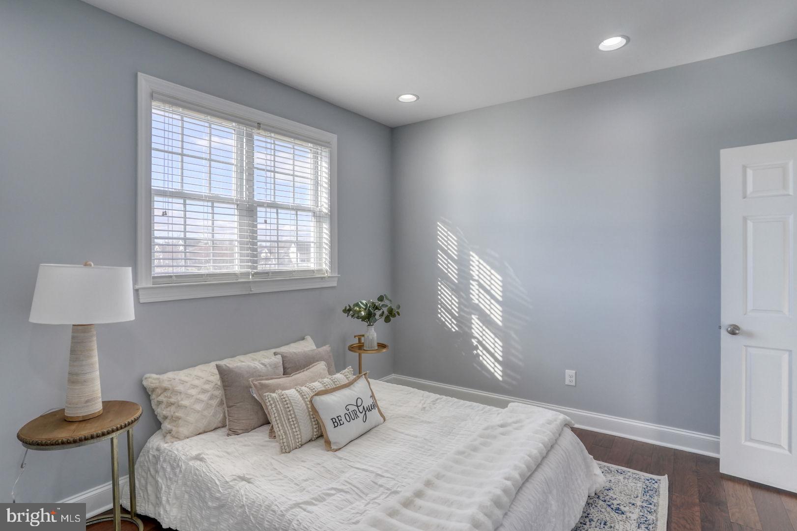 PARKSIDE - Residential