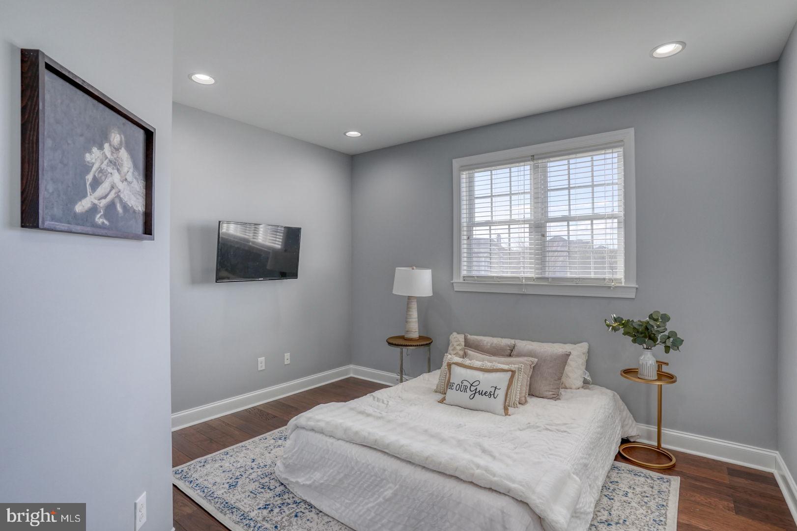 PARKSIDE - Residential