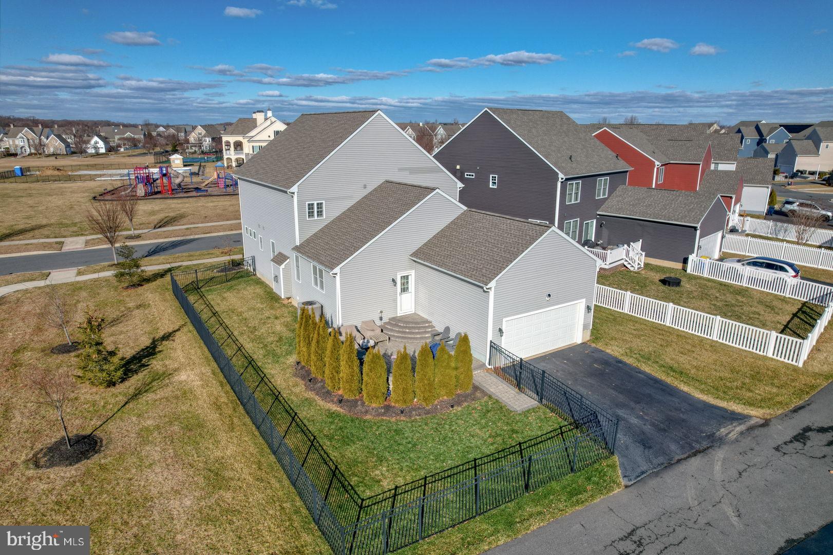 PARKSIDE - Residential