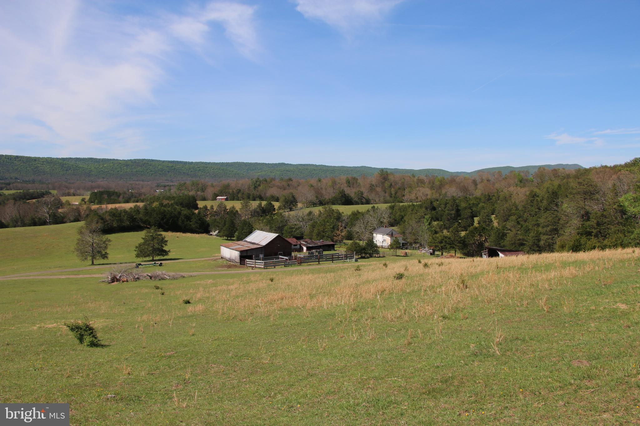 COLD SPRING HOLLOW LANE