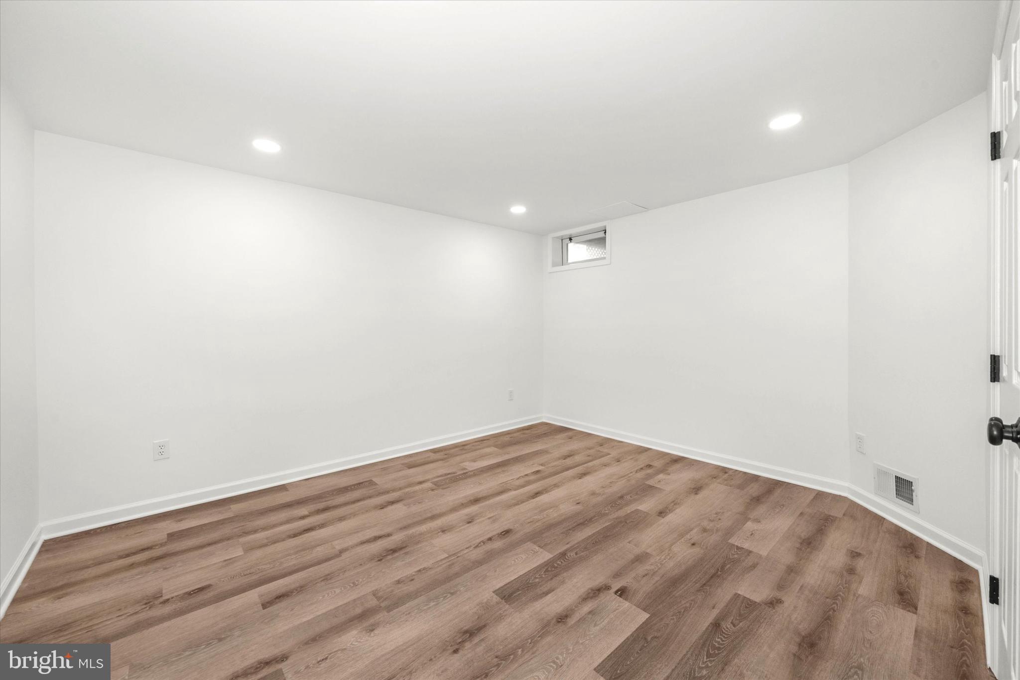 CROSSAN POINTE - Residential