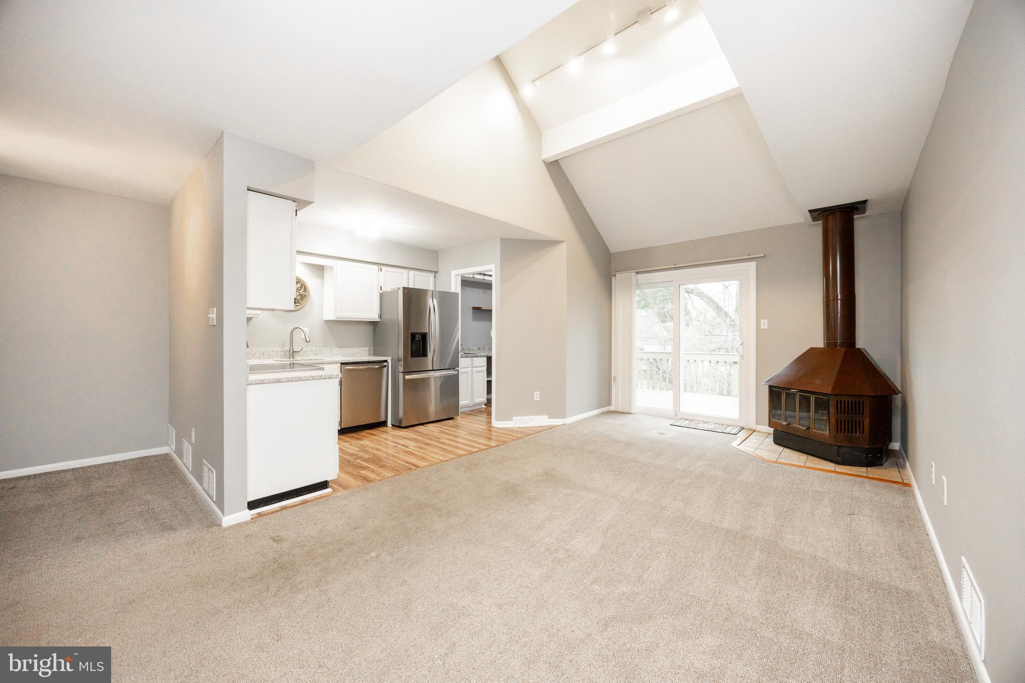 2303 BRIDGEWATER COURT 2303