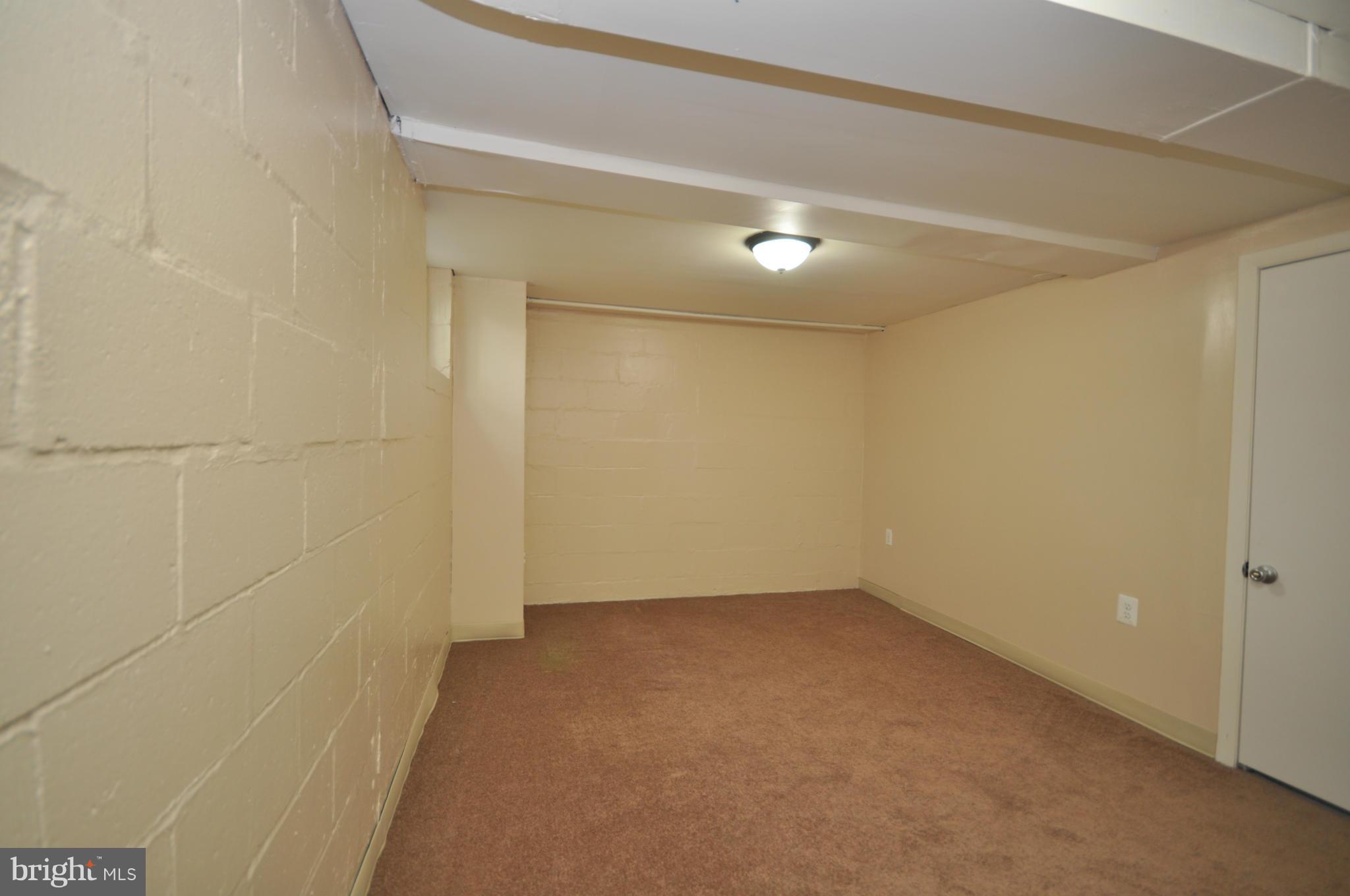 RIDGELEIGH - Residential Lease