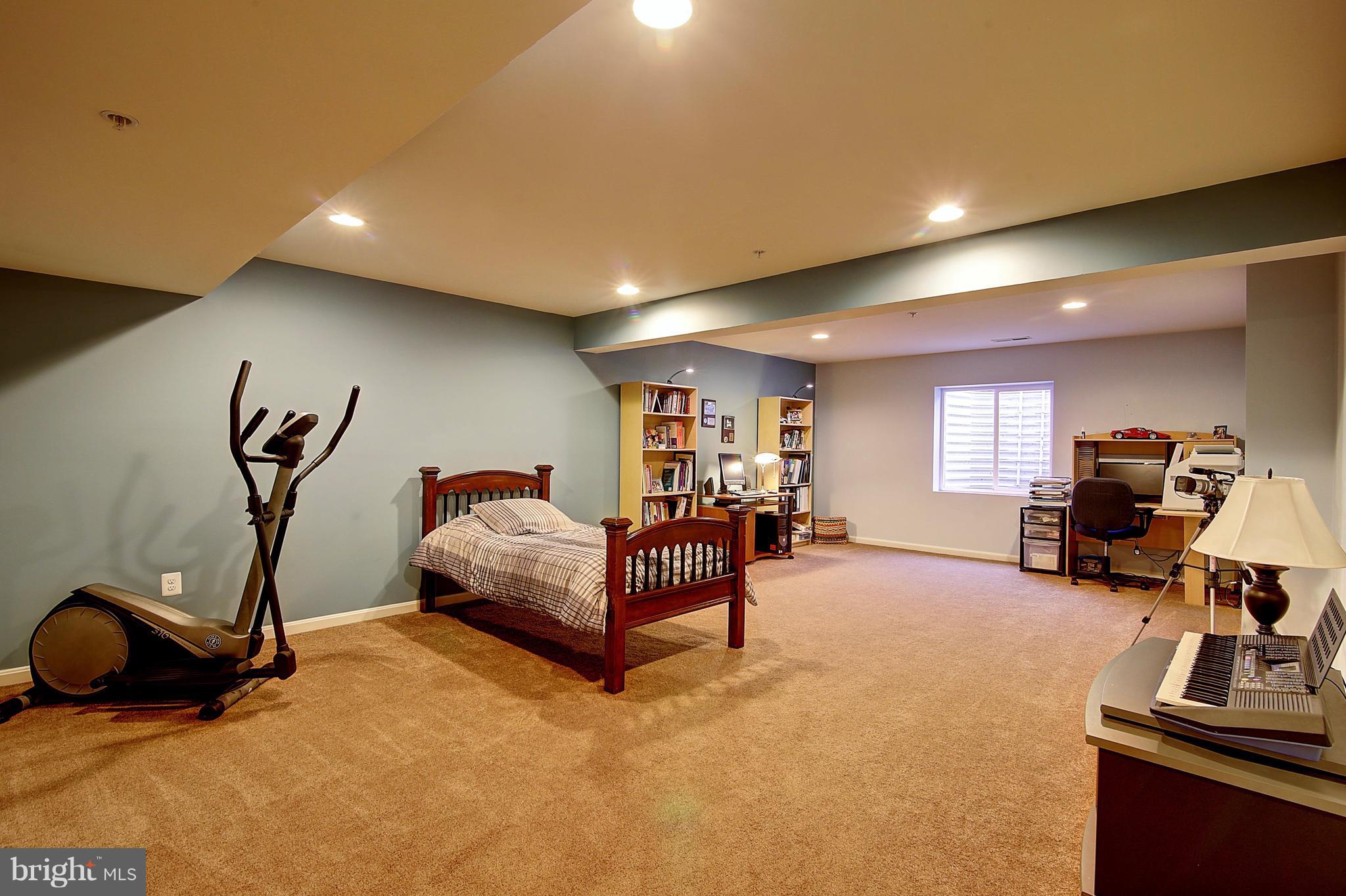 LINTON AT BALLENGER - Residential