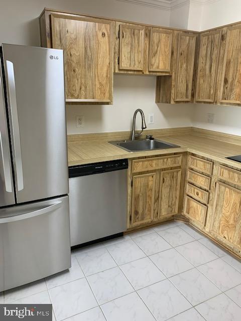 ROTONDA - Residential Lease