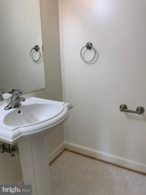 ROTONDA - Residential Lease