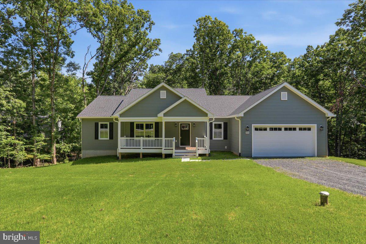 99 LAKESIDE DR