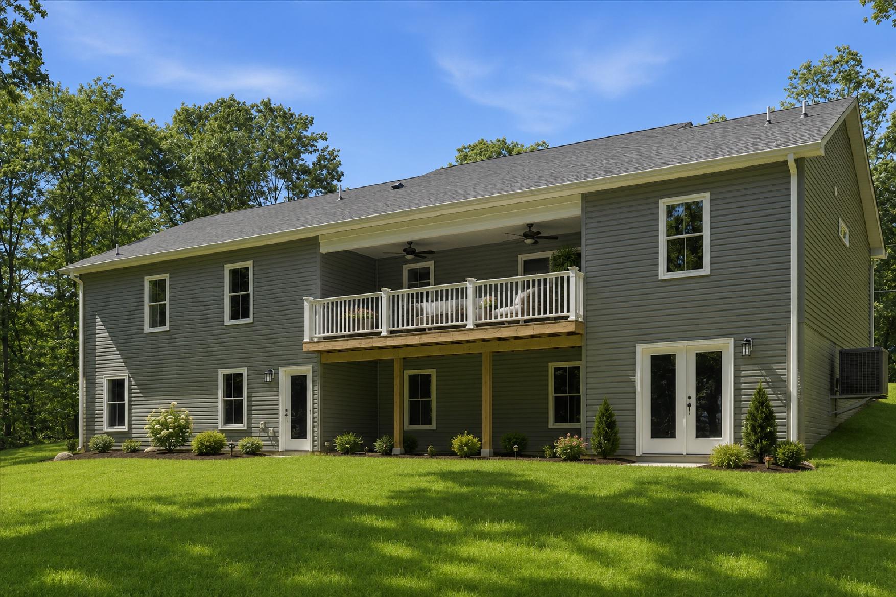 99 LAKESIDE DR