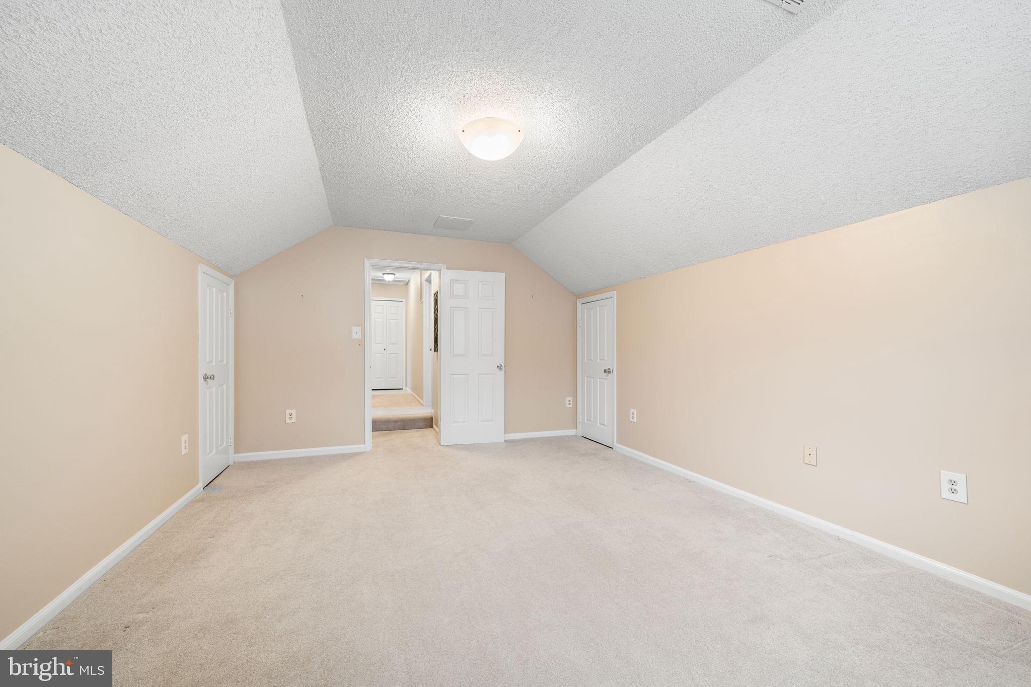 QUEENS GATE - Residential