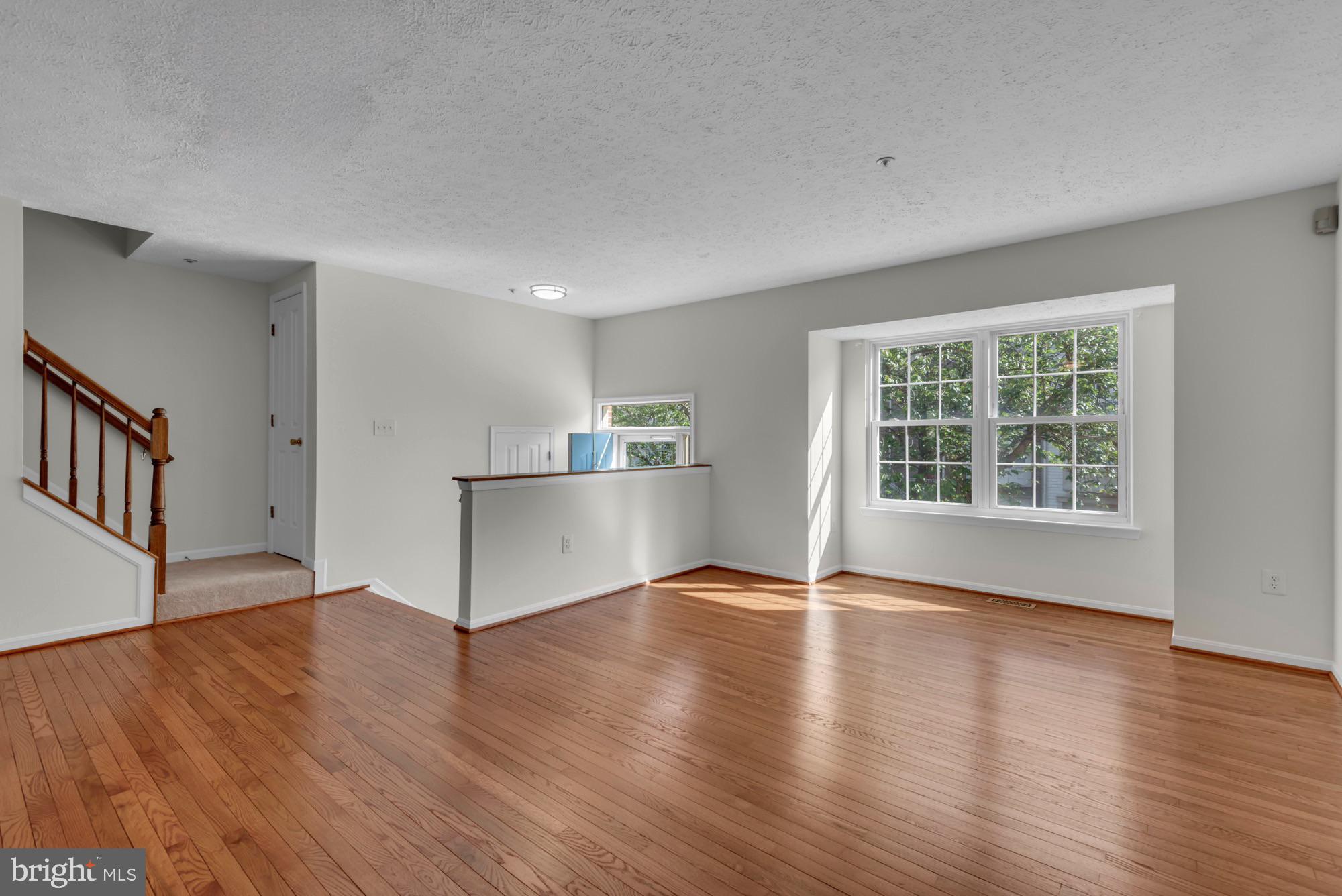2565 WINDY OAK COURT