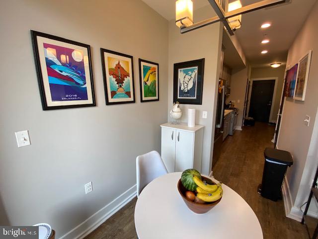 DEL RAY PLACE - Residential