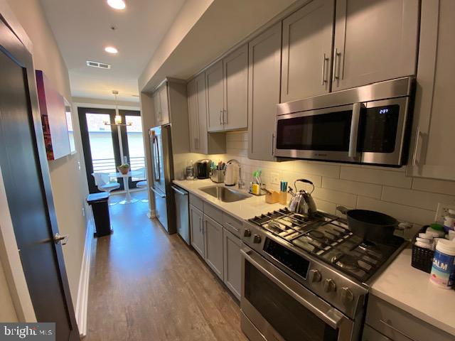 DEL RAY PLACE - Residential