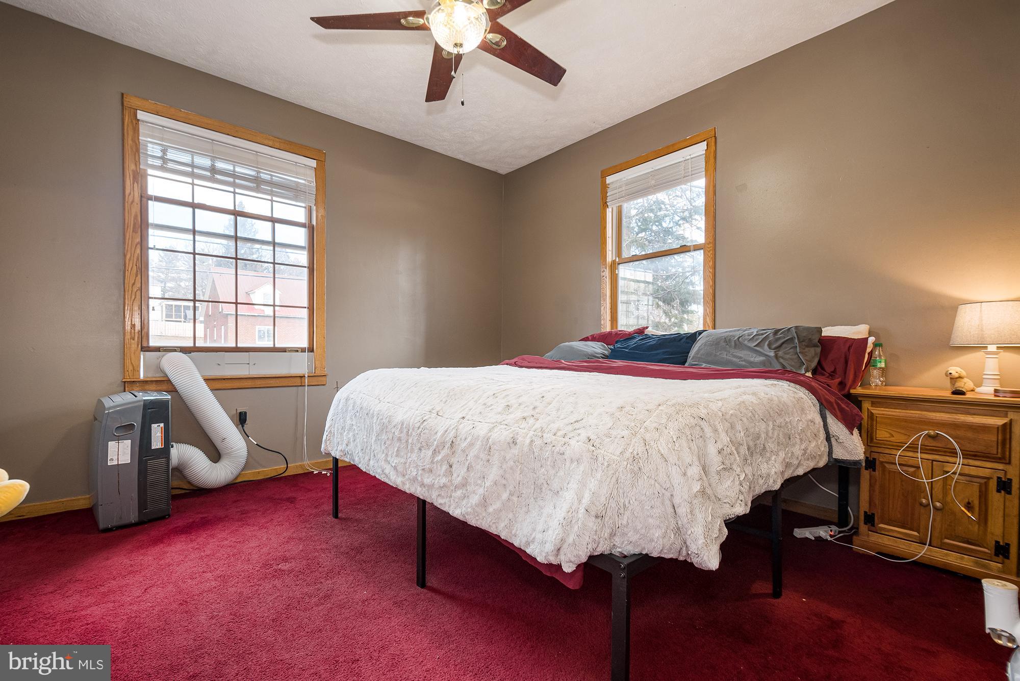 OAKLAND - Residential