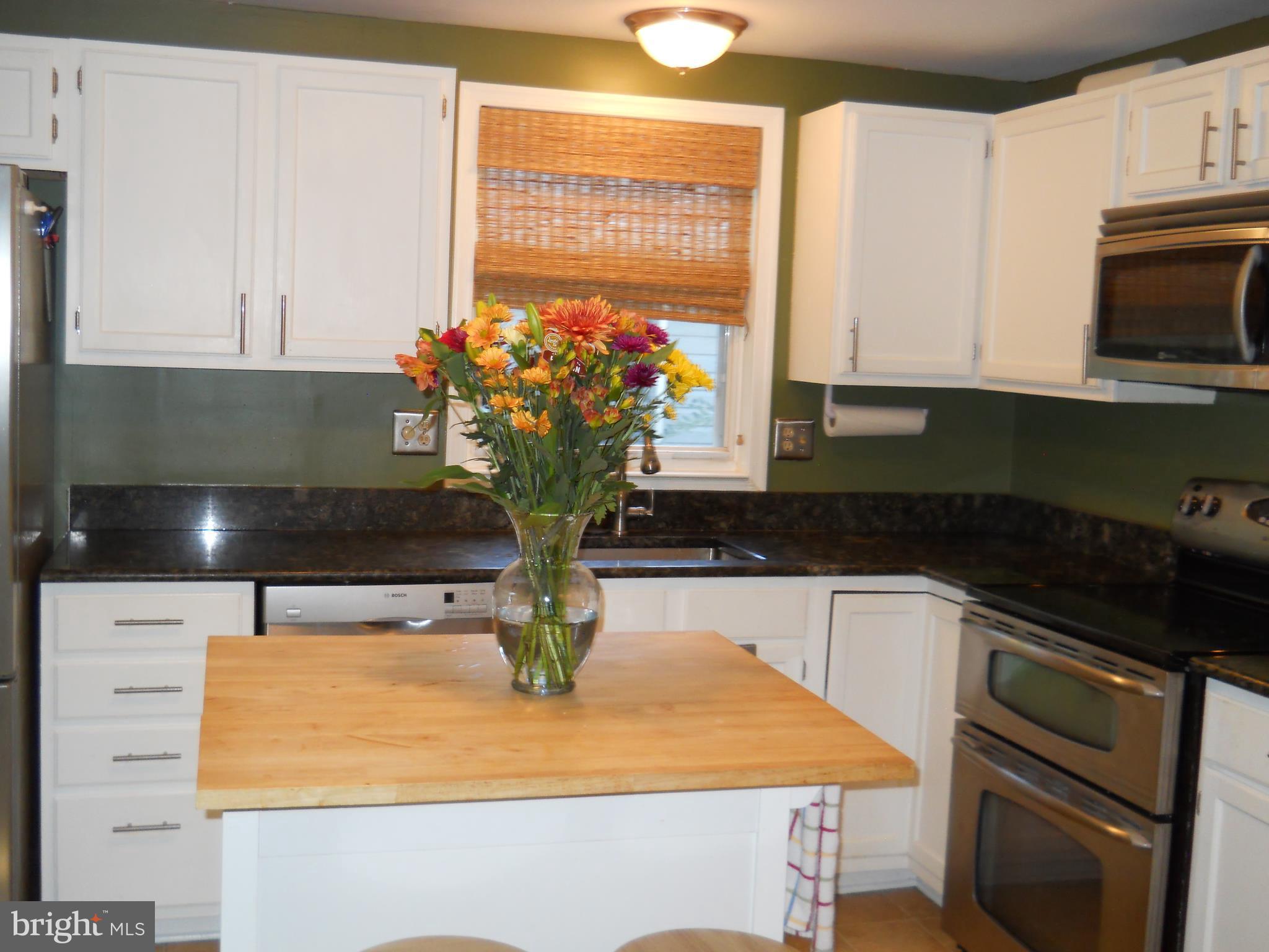 VILLAGE OF HICKORY RIDGE - Residential