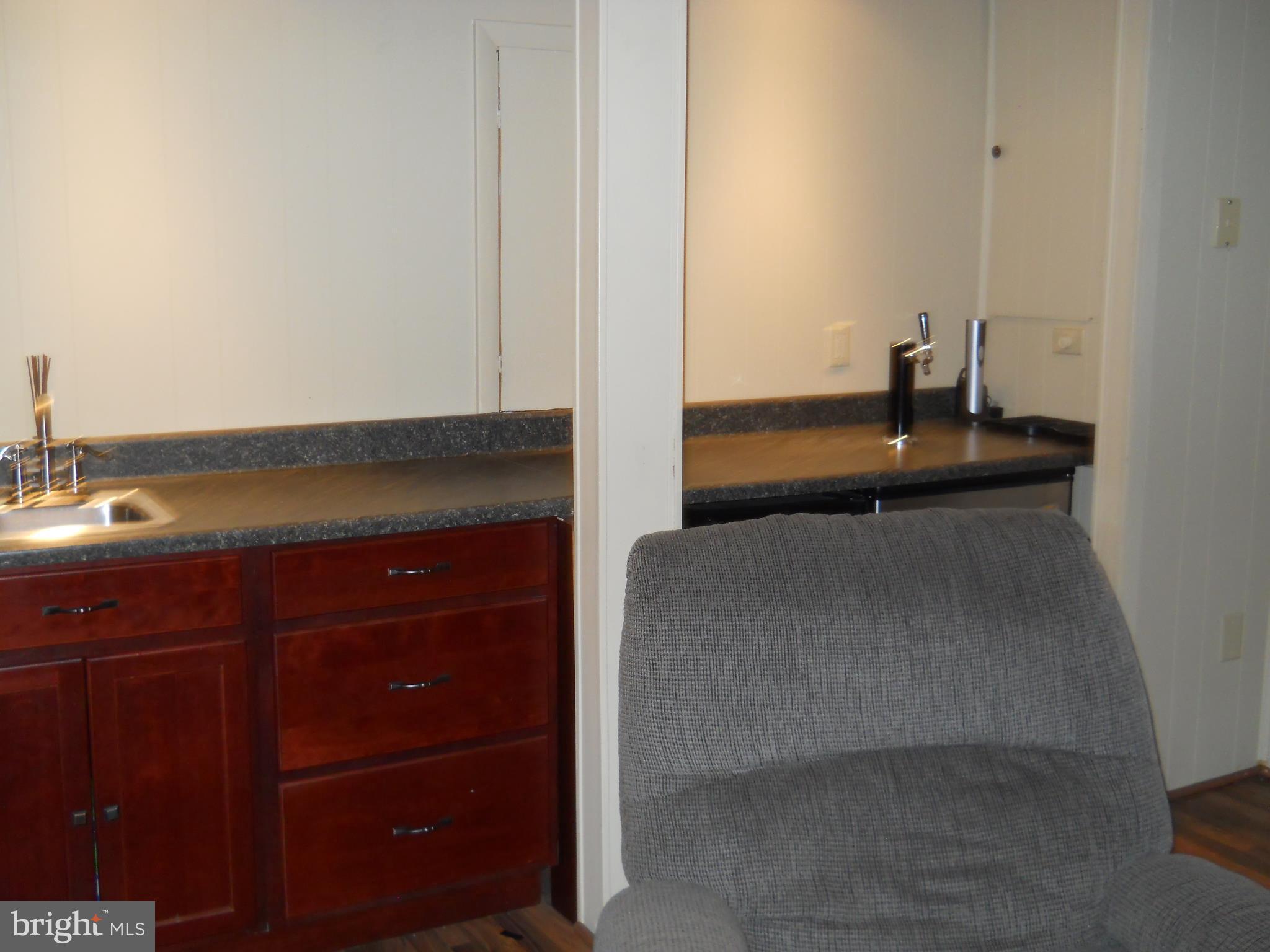 VILLAGE OF HICKORY RIDGE - Residential