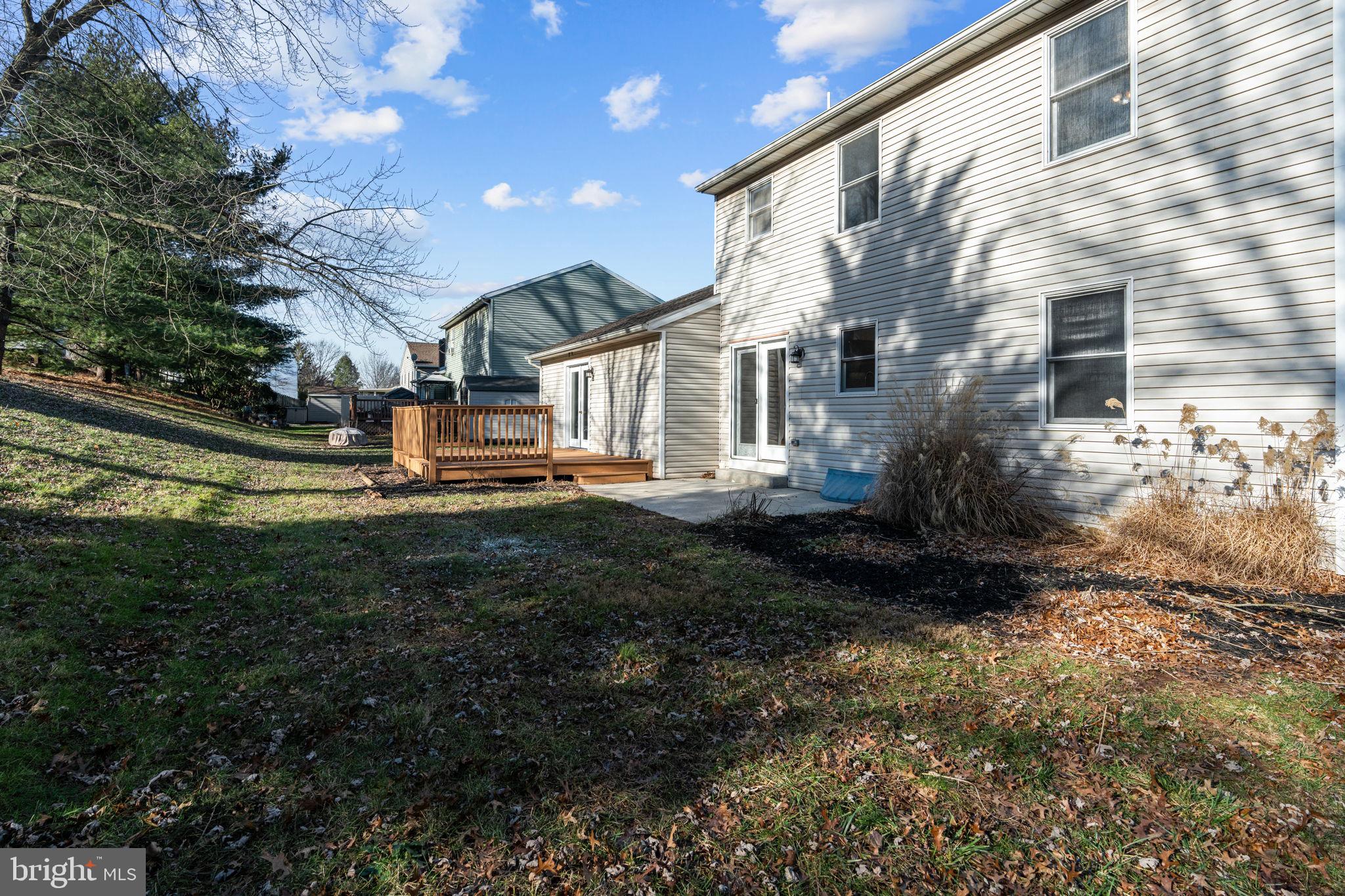 LEXINGTON MEADOWS - Residential