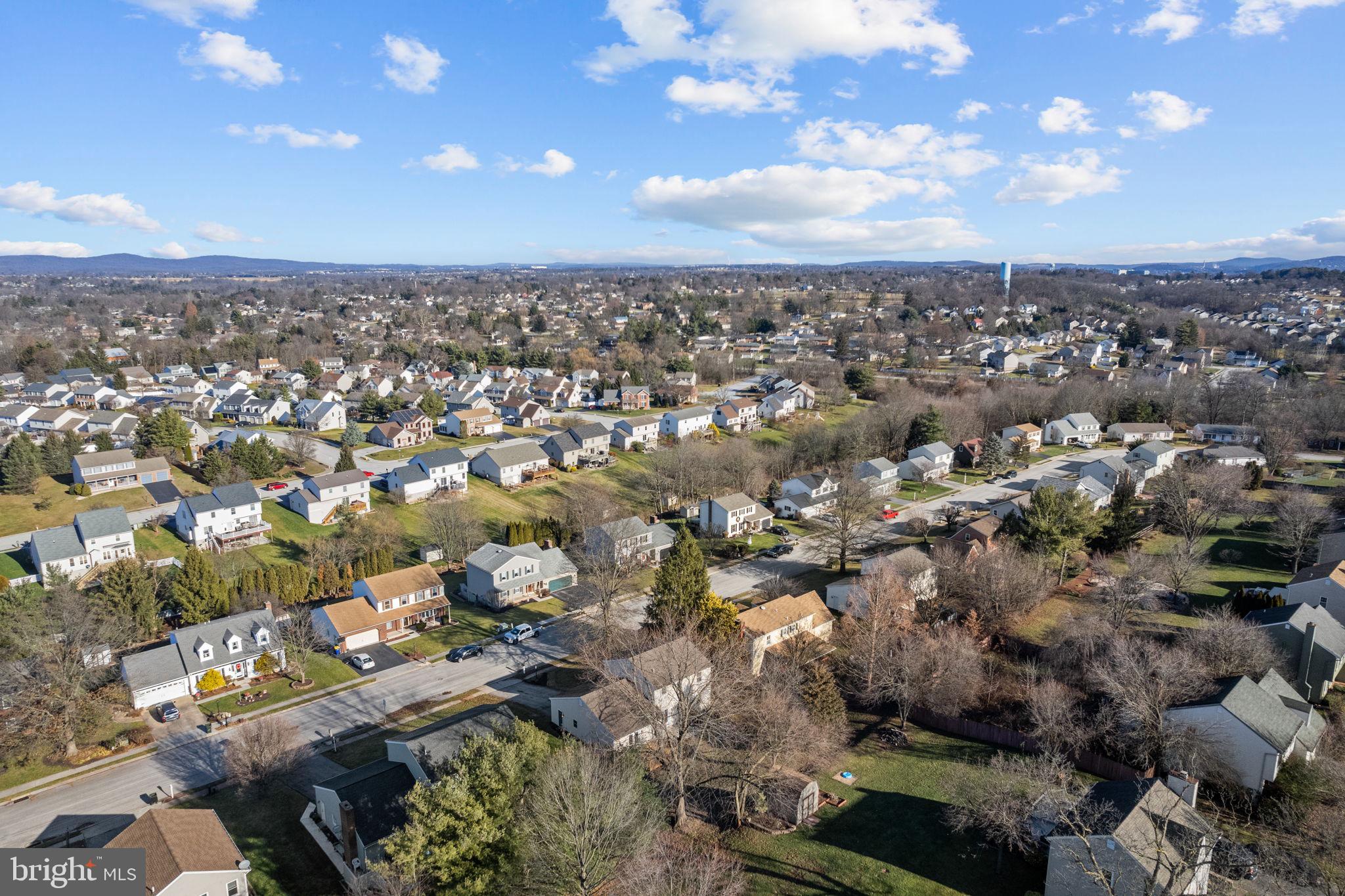 LEXINGTON MEADOWS - Residential